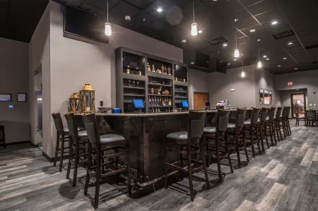 Astoria Hotel & Event Center Отели в г. Старк