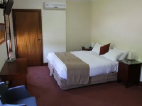 Dormie House Hotels in Bowral
