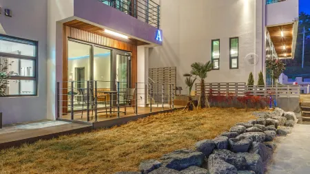 Namhae Lounge 32 Resort C