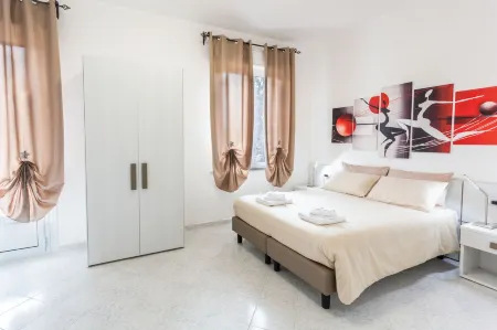 Nùe Rooms Отели рядом с достопримечательностью «Cagliari International Container Terminal CICT»