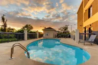 Fairfield Inn & Suites Southport Các khách sạn ở Southport