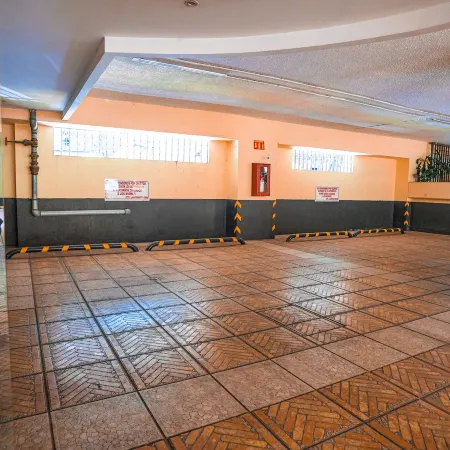 Hotel Embassy