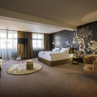 Altstadthotel Weisses Kreuz インスブルック中央駅周辺のホテル