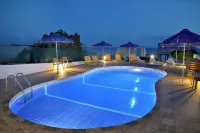 Helios Studios & Apartments - piscina