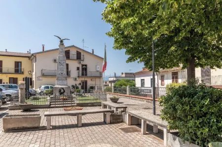 La casa dei Nonni Отели в г. Ротонделла