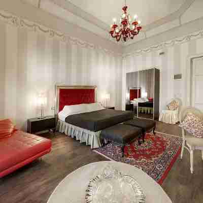 Relais Antica Badia - San Maurizio 1619 Rooms