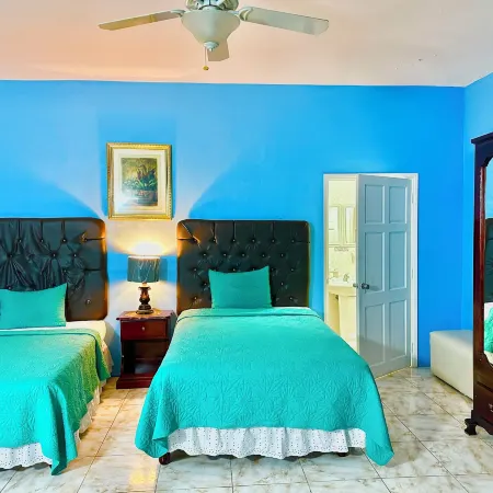 Dela De-Rose Guest House Negril Jamaica