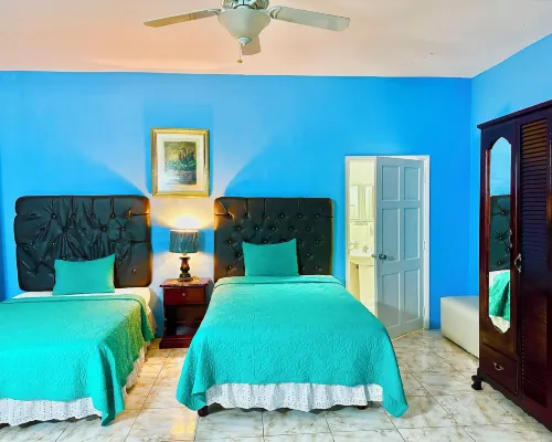 Dela De-Rose Guest House Negril Jamaica Hotels in Negril