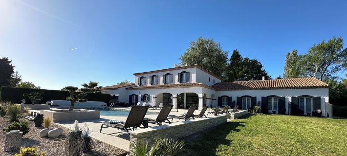 Hôtel la Bastide Saint Martin Hotele w: Aude
