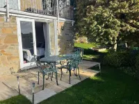 Brighouse Studio - Pet Friendly! - Free Parking Hotels near Halifax Road Yew Park