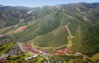 Kestrel by AvantStay Close to the Ski Slopes in This Majestic Home in Park City