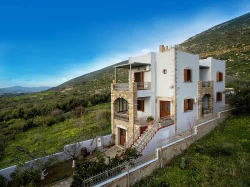 Oniropetra Luxury Suites - Mountain view