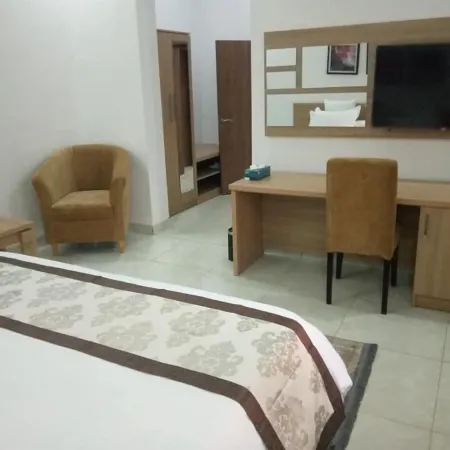 Novel Suites & Resorts