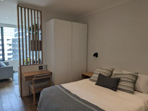 브리 군영에서의 트렌디 스튜디오