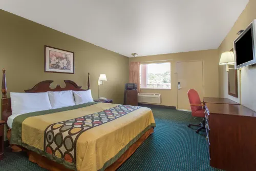 Super 8 by Wyndham Durham/University Area NC
