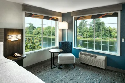 Holiday Inn Express Corvallis-on the River