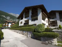 Residence Stefenine Hotels in Molveno