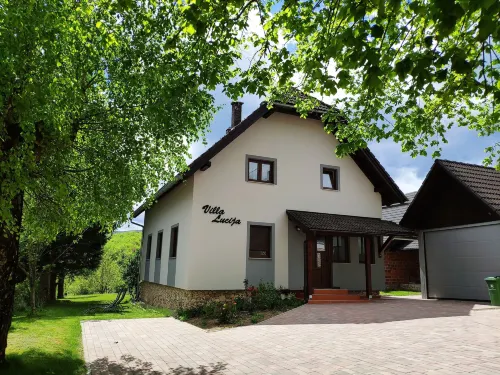 Villa Lucija Hotels in Poljanak