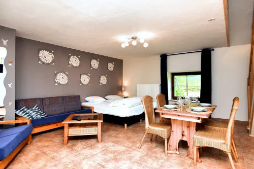 Holiday Home in Ardennes with Scenic Terrace - WiFi