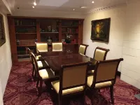 Albury Manor House Hotels in Albury