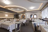 Liz Hotel & Apartments - breakfast