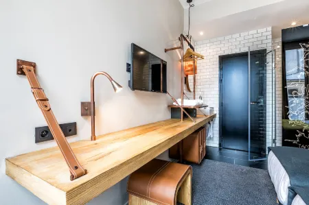 堡夫庫羅訥餐廳酒店