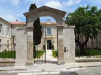 College des Doctrinaires Hotels in Terraube
