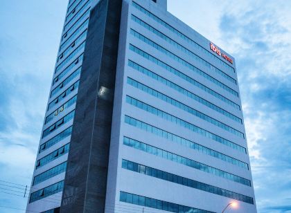 Ibis Palmas Avenida JK