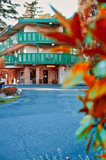 Robin Hood Inn and Suites