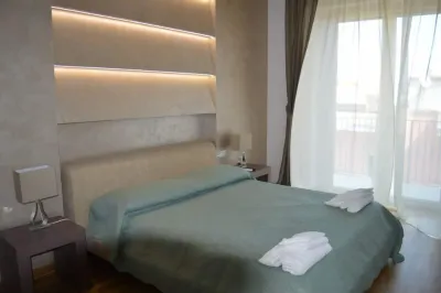 B&B Jolie Center Hotels near Palazzo delle Poste e Telecomunicazioni