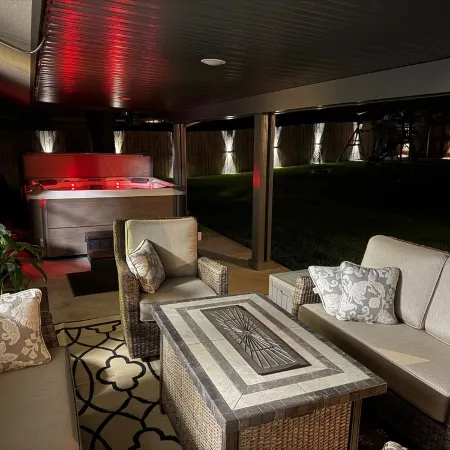 Comfortable 6 Br Home - Hot Tub + Boat Parking