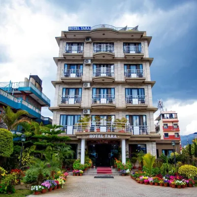 Hotel Tara Отели рядом с достопримечательностью «Парк Sarangkot»