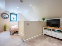 Wayside Loft - 4-Star