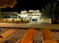 Ilia Mare Hotels in Khronia