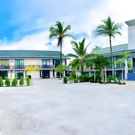 The Coco Grand Chalet Pakbara