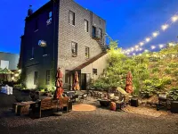 The Artist's Loft 123  s Washington -Walk to Interstate Park Hotels near Eric's Canoe & Kayak Rental