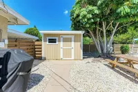 PARADISE RETREAT A 3/2 PET FRIENDLY POOL HOUSE