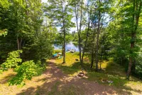 Snowmobilers & Skiers Full Scandinavian Log Home On Private Lake