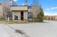 Spectacular Continental Divide Views - Tranquil Mountain Haven Hotels in Wildernest