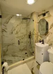 Modern Three Bedroom Condo - Near Boston Hotels in Wakefield