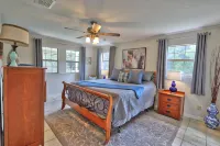 Serene Escape with Swimming Pool and Cozy Fireplace - Charming Haven