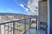 Spacious Condo with Private Balcony and Full Kitchen - Charming Getaway