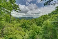 Stunning Mountain Views and Hot Tub Oasis - Charming Log Cabin Retreat