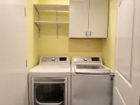 Heart Downtown King Bed City View w Washer Dryer