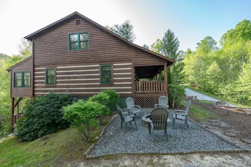 Lions Den- Luxury High Country Mountain Escape!