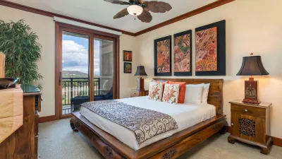 Luxurious Villa with Spacious Lanai - Stunning Ocean View Retreat Hotels near Kalaeloa Airport