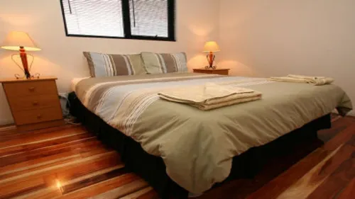 Glenaire Apartments at Meredith Hotel di Strahan