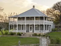 Charming Historic Getaway with Scenic Trails and Fire Pit - Cozy Retreat Hotels in Boerne