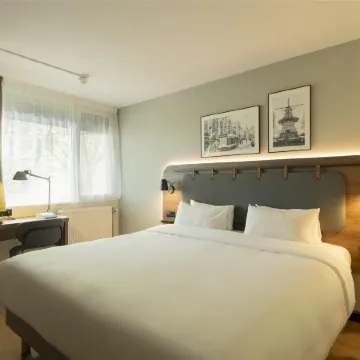 Campanile Amsterdam Zuidoost Отели рядом с достопримечательностью «Зяудост»