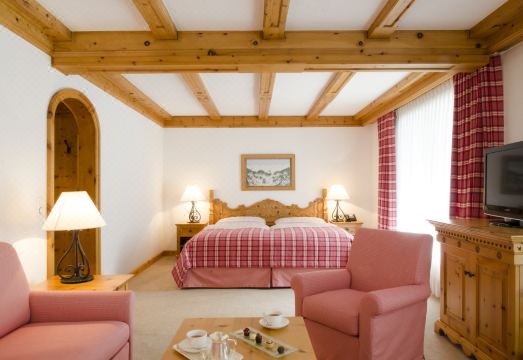 Crystal Hotel SuperiorHotel Overview